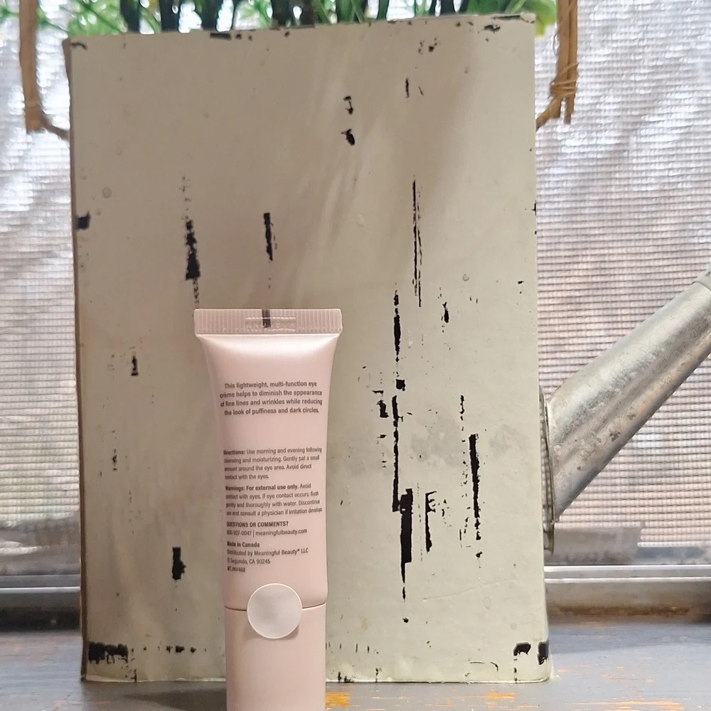 Meaningful Beauty Skincare Collection - Cream and Purple by Cindy Crawford - Picture 11 of 11